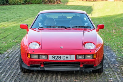 Lot 46 - 1982 Porsche 928 S