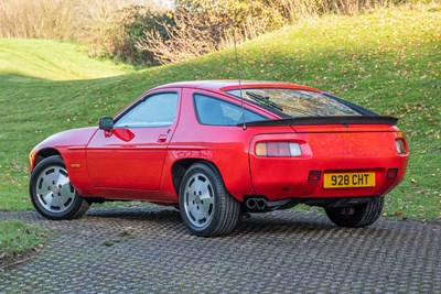 Lot 46 - 1982 Porsche 928 S