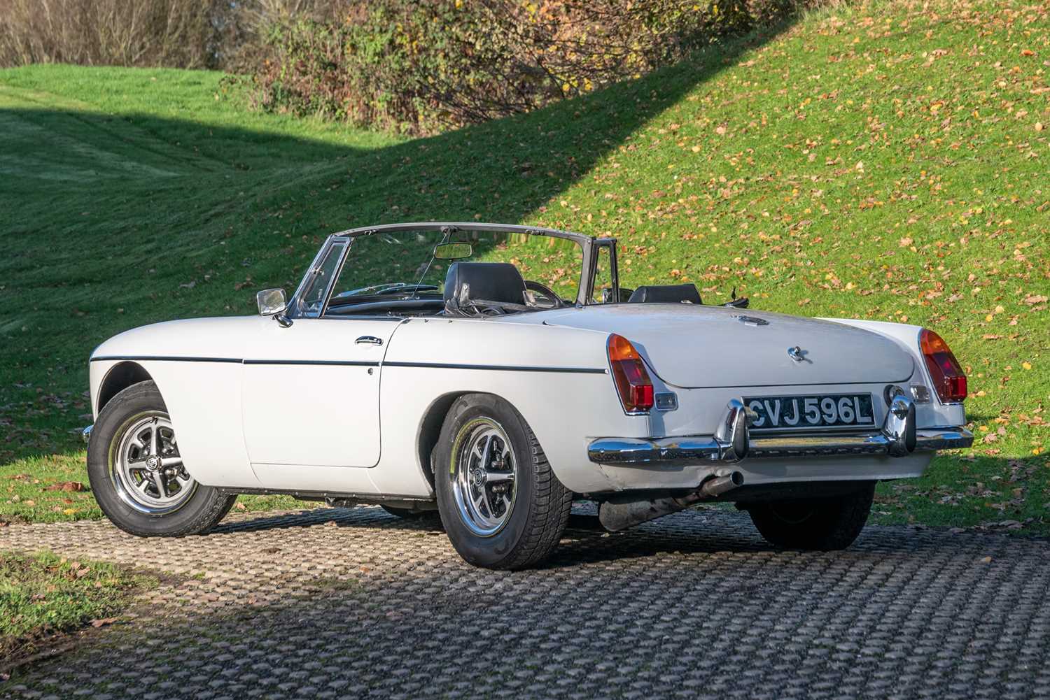 Lot 59 - 1973 MG B Roadster