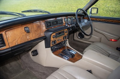 Lot 105 - 1986 Jaguar XJ6 Sovereign 4.2