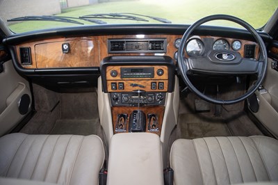Lot 105 - 1986 Jaguar XJ6 Sovereign 4.2