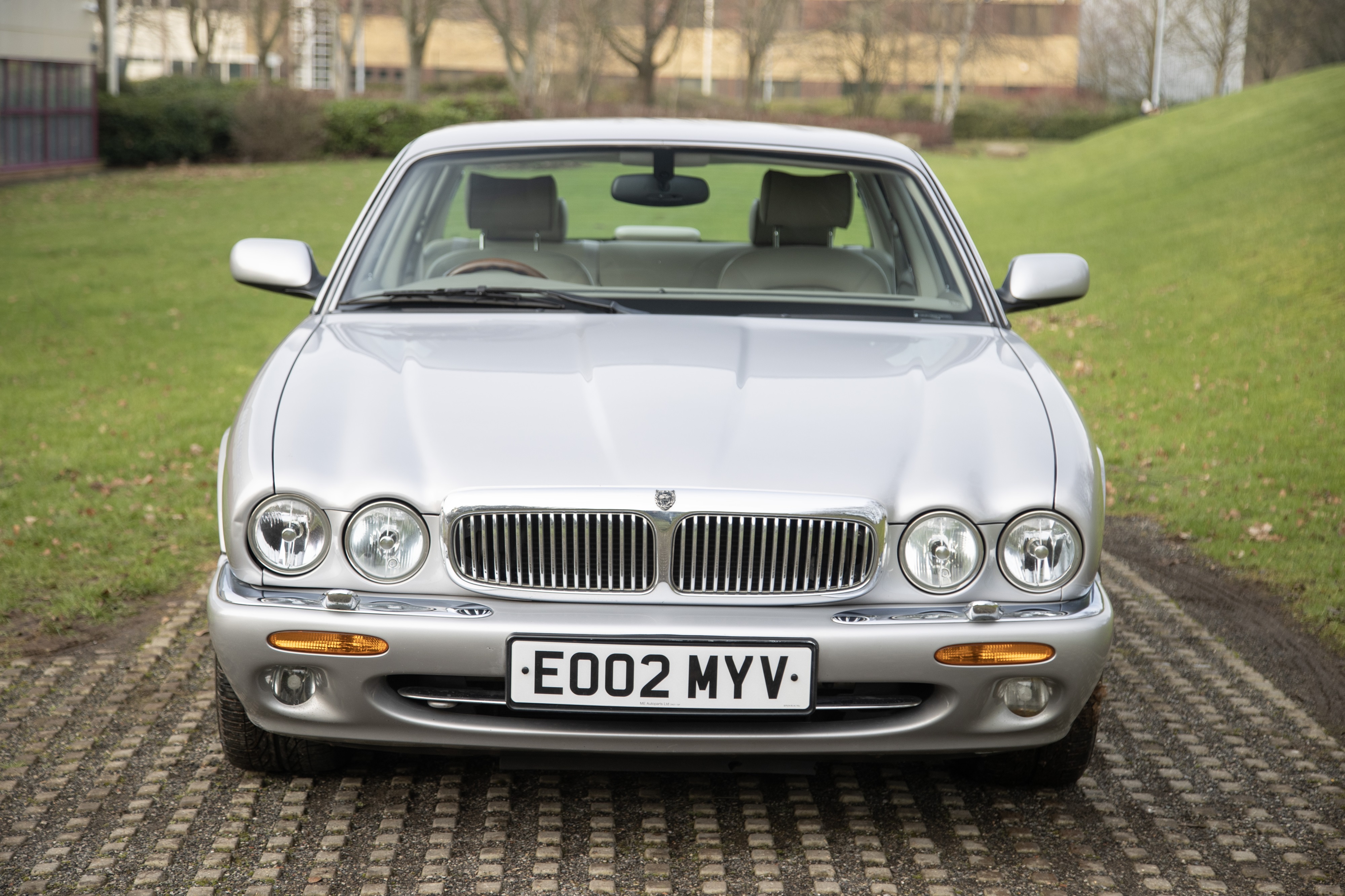 Lot 88 - 2002 Jaguar XJ8 4.0