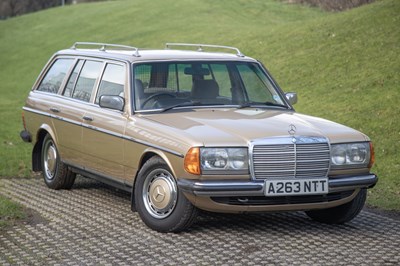 Lot 100 - 1984 Mercedes-Benz 230 TE