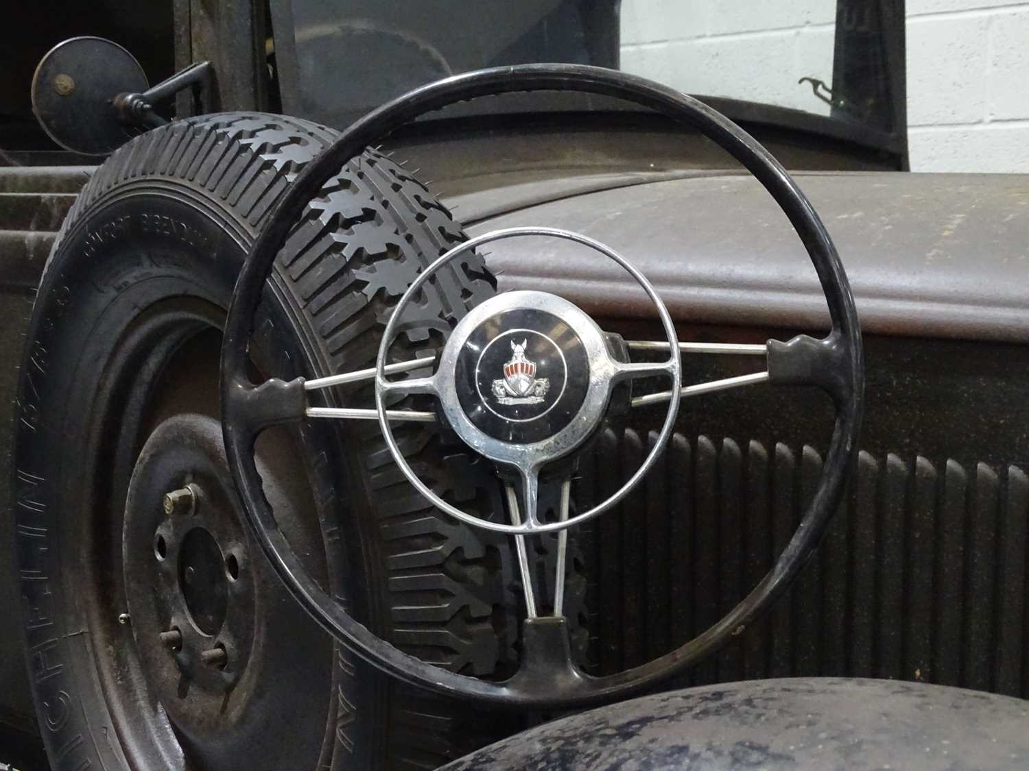 Lot 9 - Rover sport steering wheel