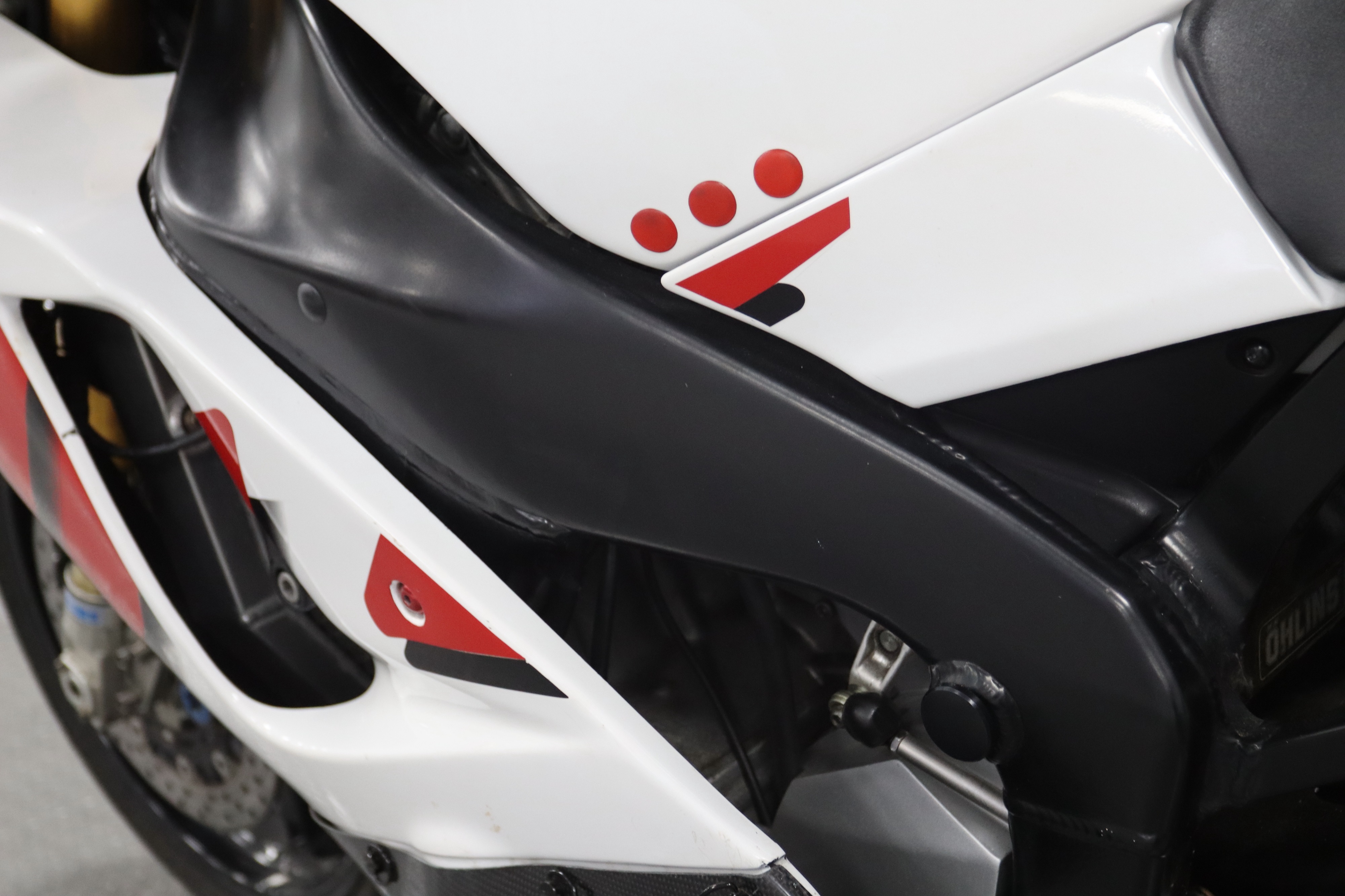 Lot 37 - 1998 Yamaha R7-1