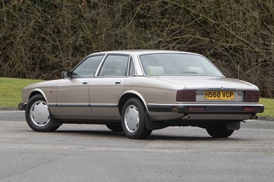 Lot 124 - 1990 Jaguar XJ6 3.2