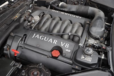 Lot 128 - 2001 Jaguar XK8 4.0 Coupe