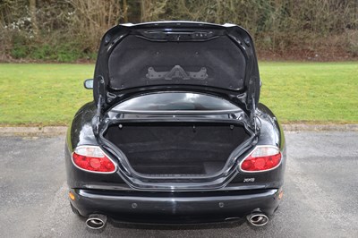 Lot 128 - 2001 Jaguar XK8 4.0 Coupe