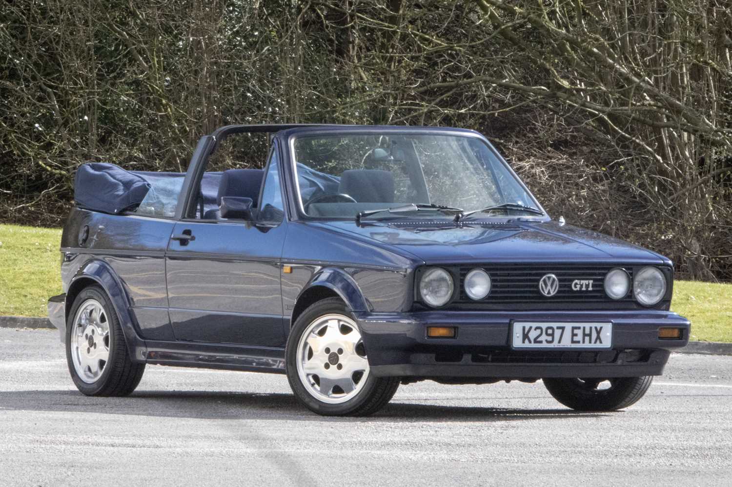 Lot 52 - 1992 Volkswagen Golf GTi Rivage Cabriolet