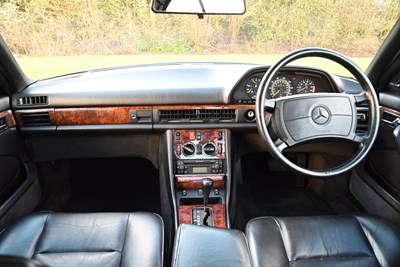 Lot 83 - 1988 Mercedes-Benz 560 SEC