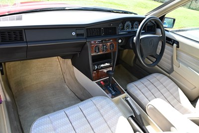 Lot 64 - 1993 Mercedes-Benz 190 E 2.0