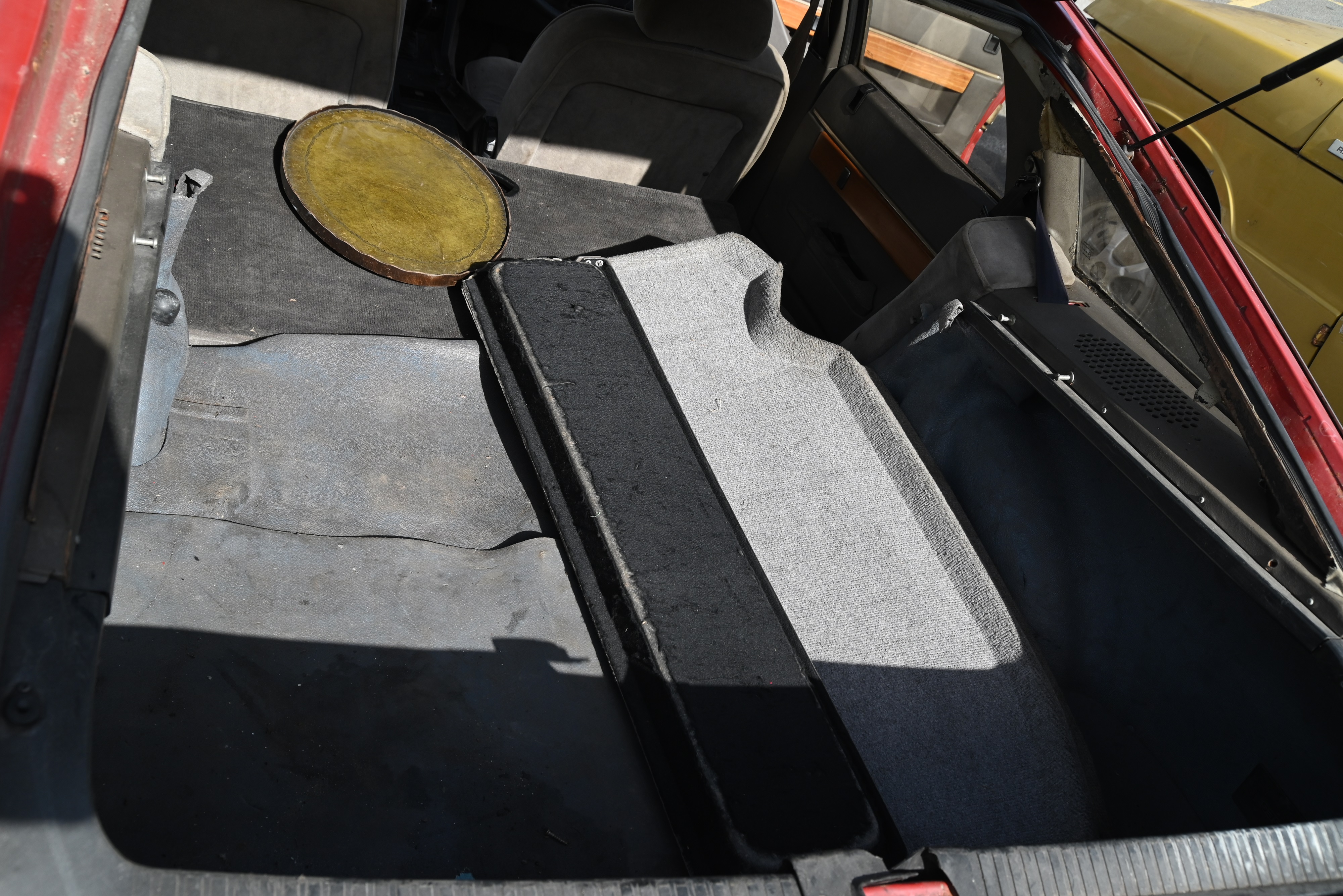 Sd1 Window Lot 131 - 1986 Rover SD1 2000