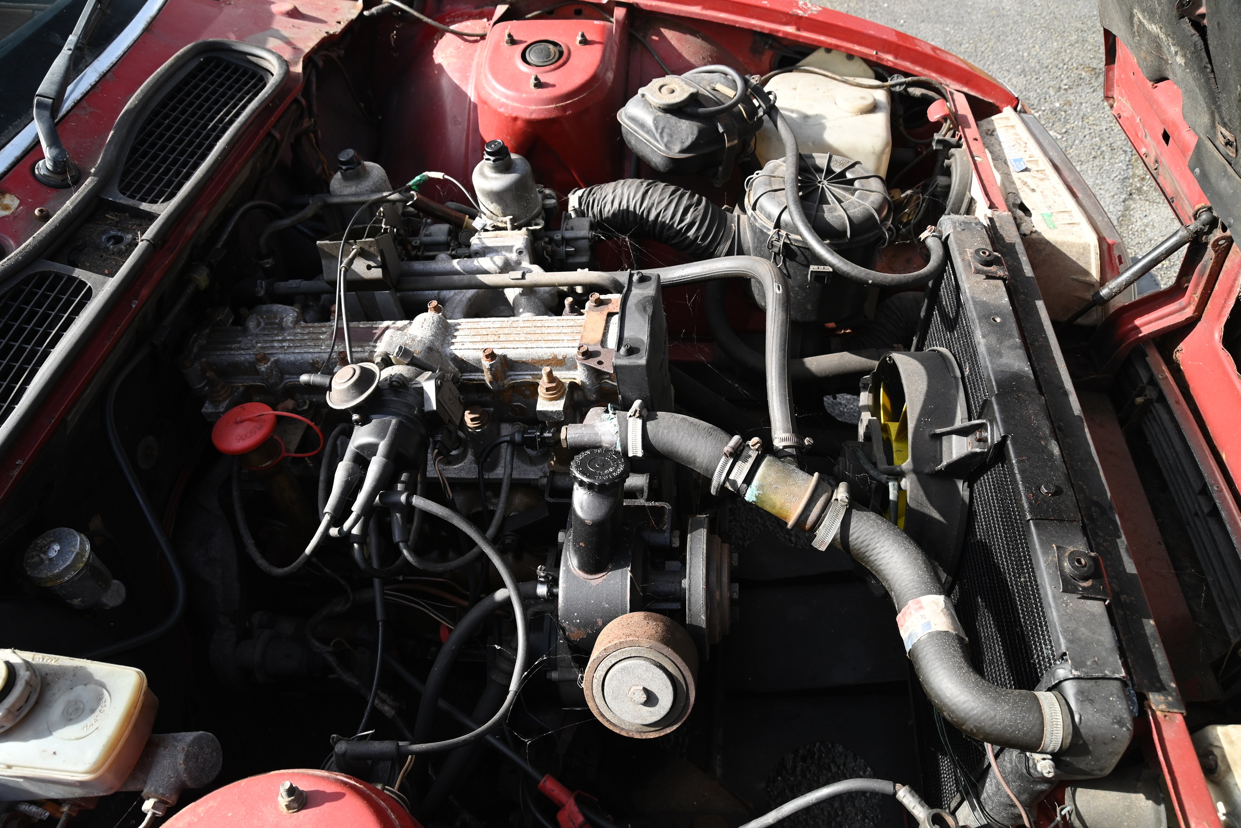 Sd1 Window Lot 131 - 1986 Rover SD1 2000