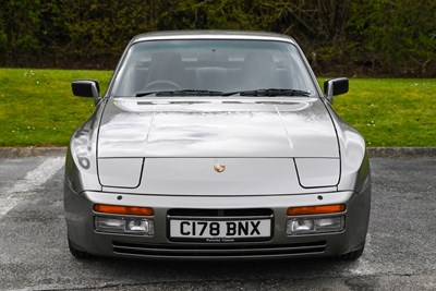 Lot 82 - 1986 Porsche 944 Turbo