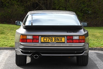 Lot 82 - 1986 Porsche 944 Turbo