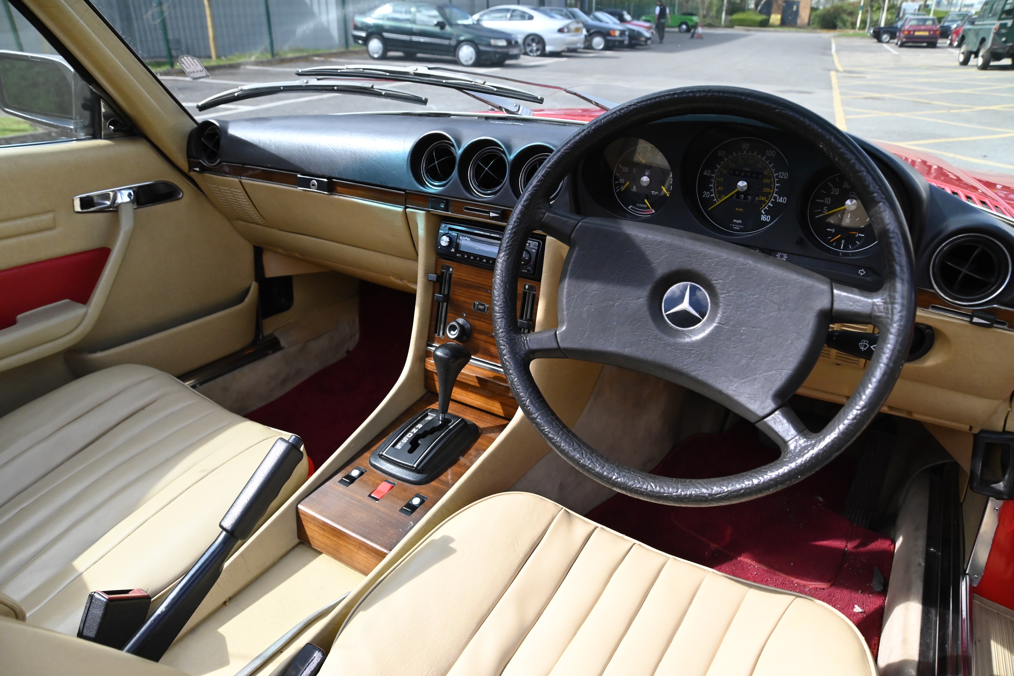 Lot 51 - 1982 Mercedes-Benz 280 SL