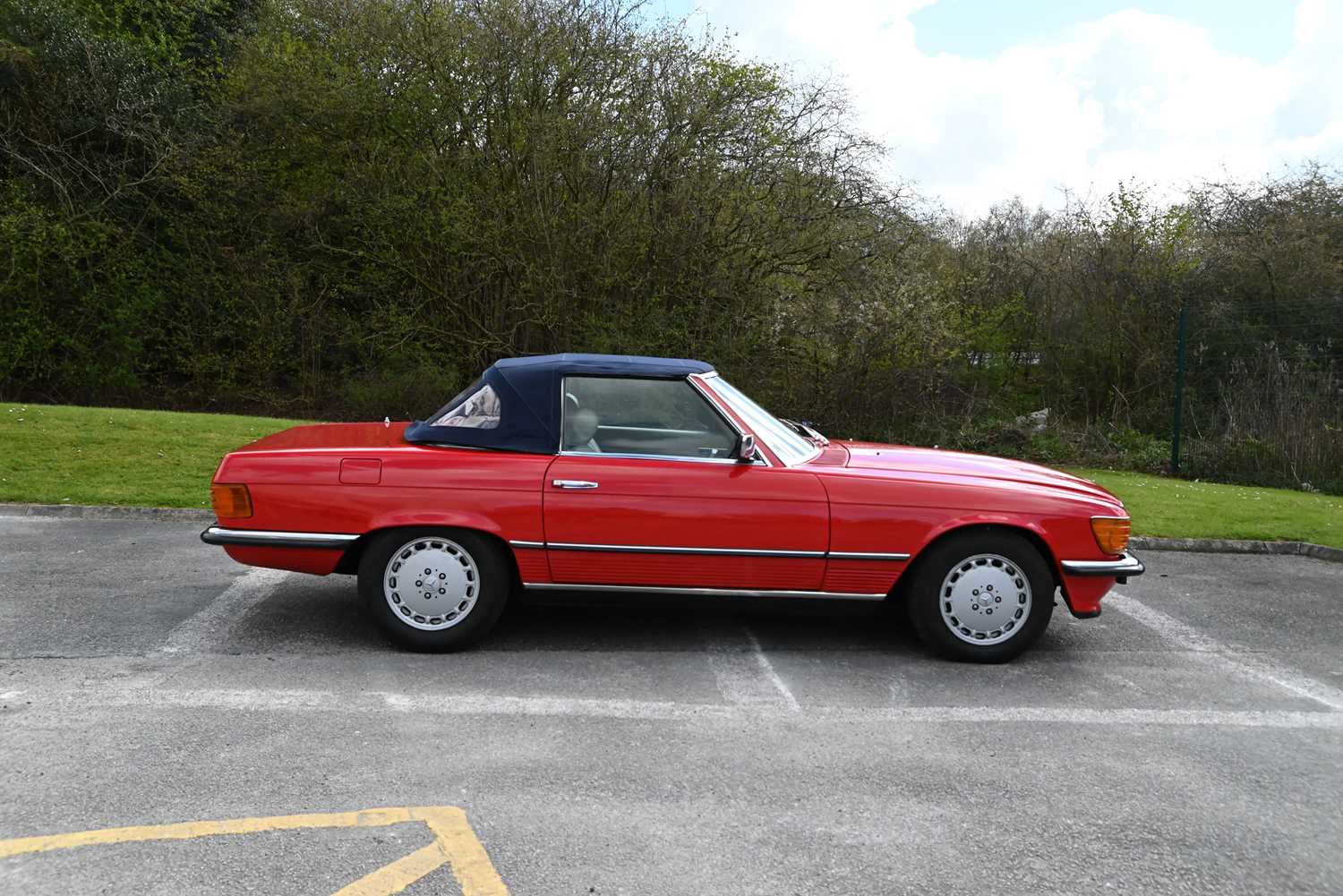 Lot 51 - 1982 Mercedes-Benz 280 SL