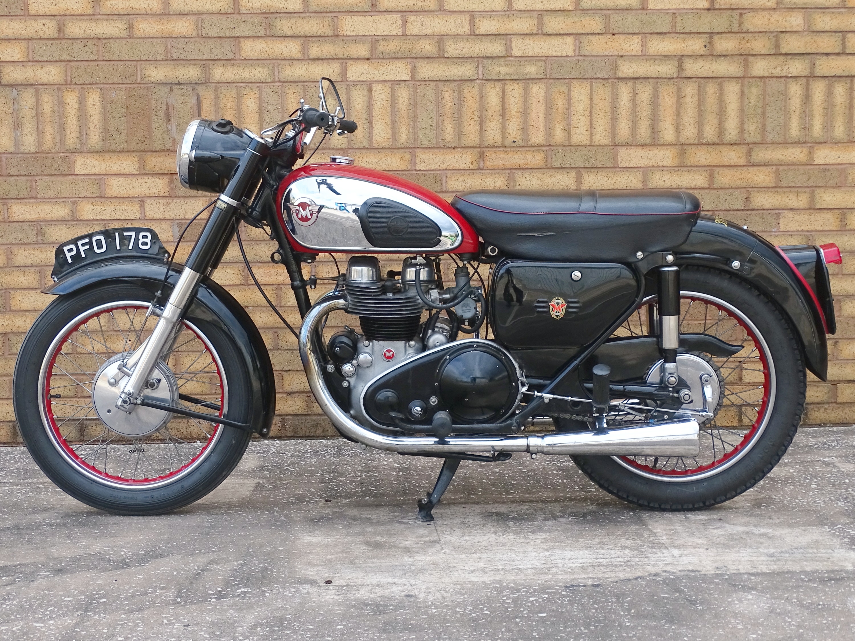 Lot 44 - 1957 Matchless G11