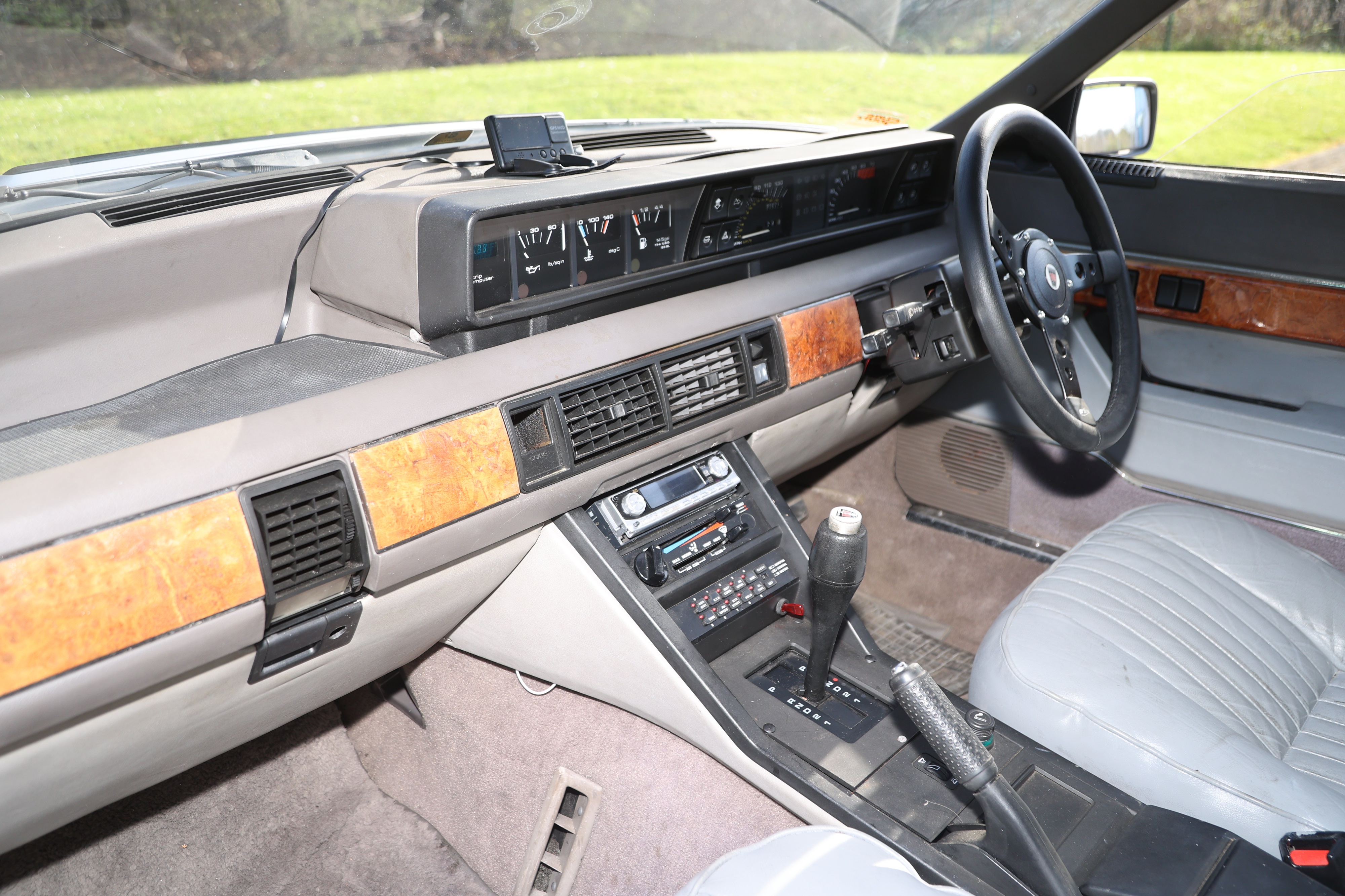 Sd1 Window Lot 128 - 1984 Rover SD1 3500 Vanden Plas EFI