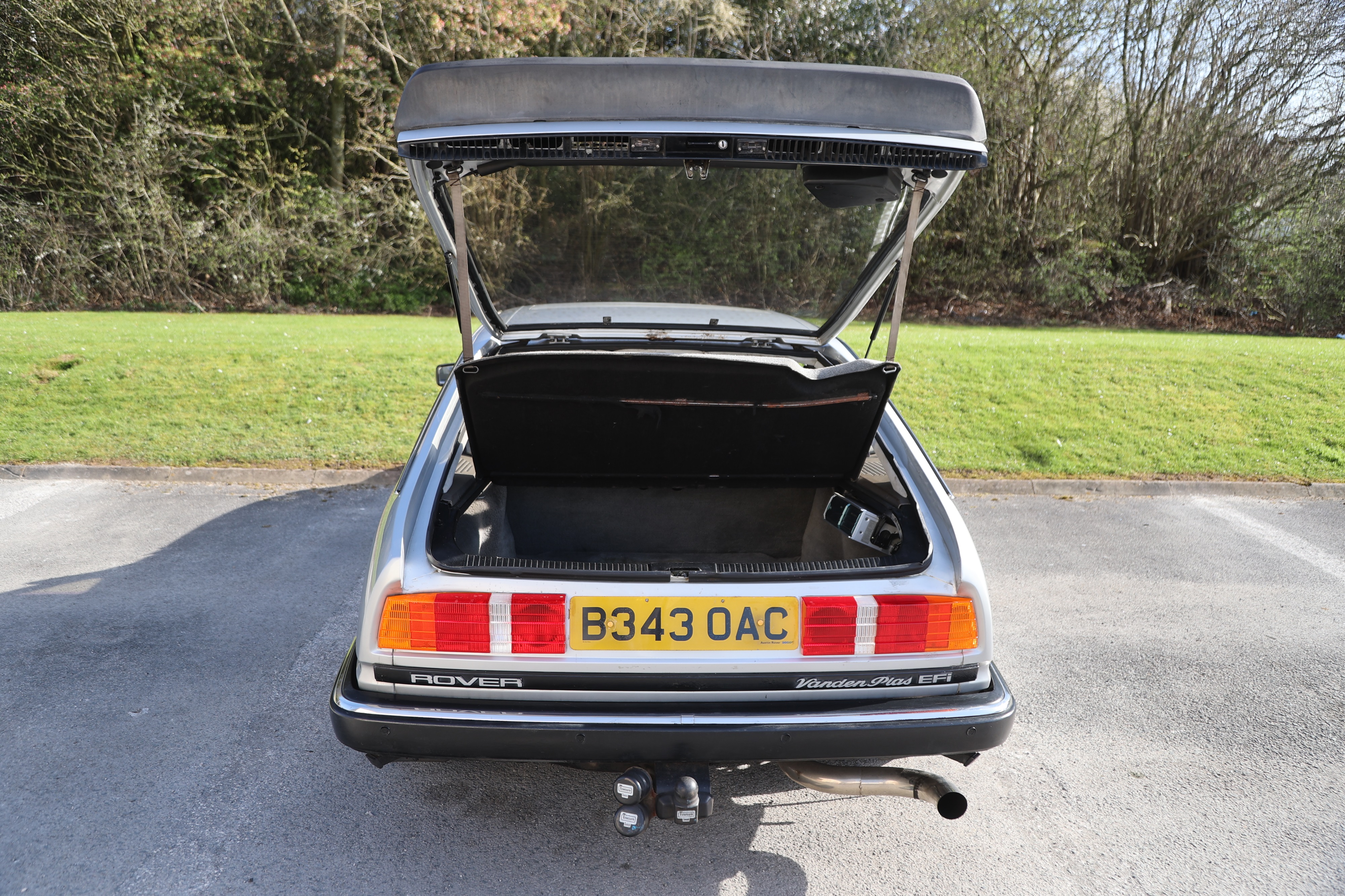 Sd1 Window Lot 128 - 1984 Rover SD1 3500 Vanden Plas EFI