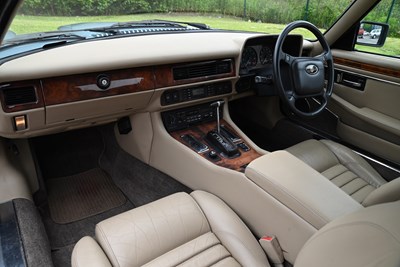 Lot 46 - 1991 Jaguar XJ-S 5.3 Convertible