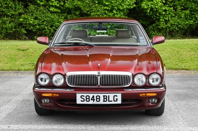 Lot 87 - 1998 Jaguar Sovereign 4.0 V8 LWB