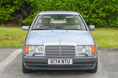 Lot 91 - 1992 Mercedes-Benz 300 CE