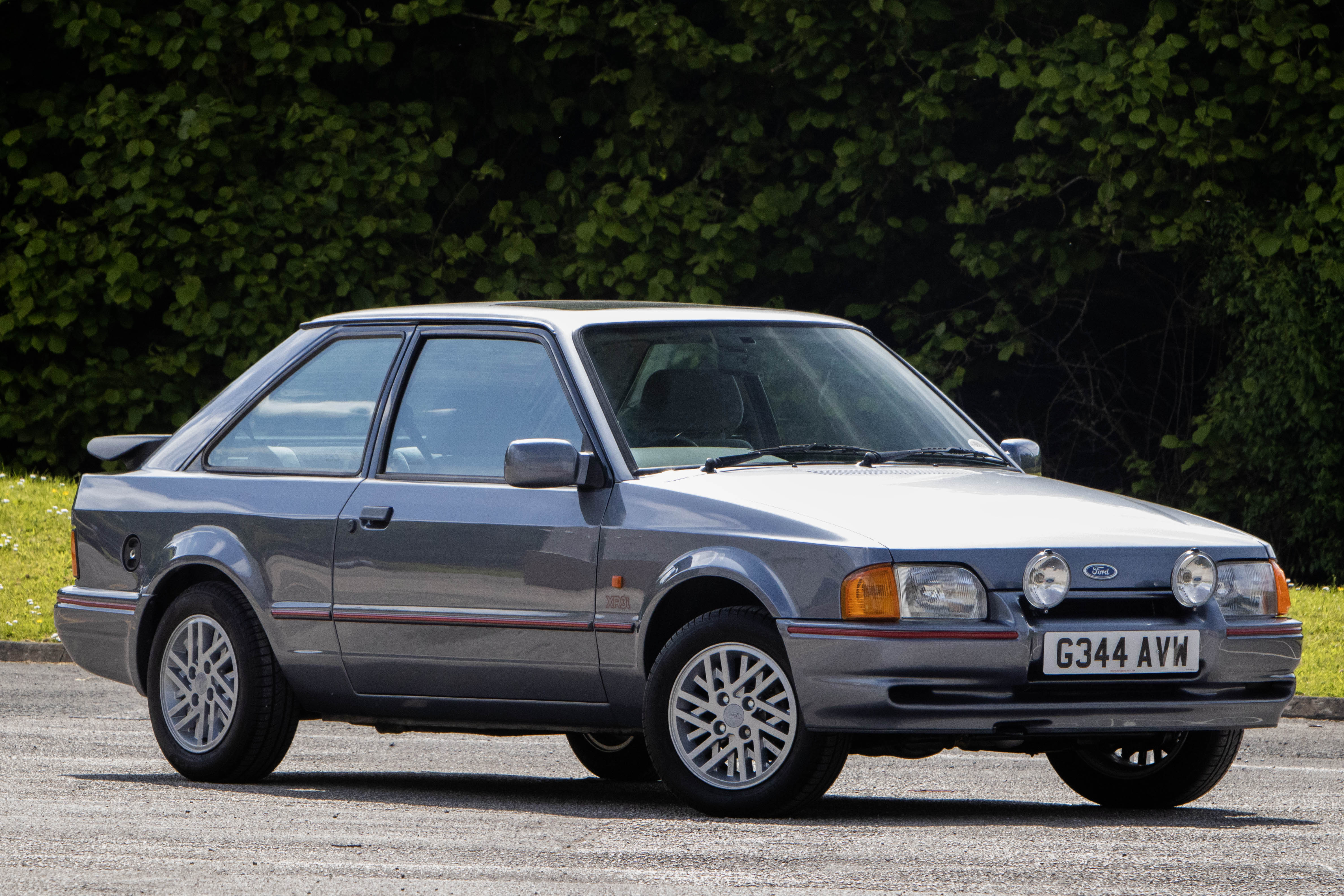 Lot 62 1989 Ford Escort XR3i EFi Lot 62 1989 Ford Escort XR3i EFi