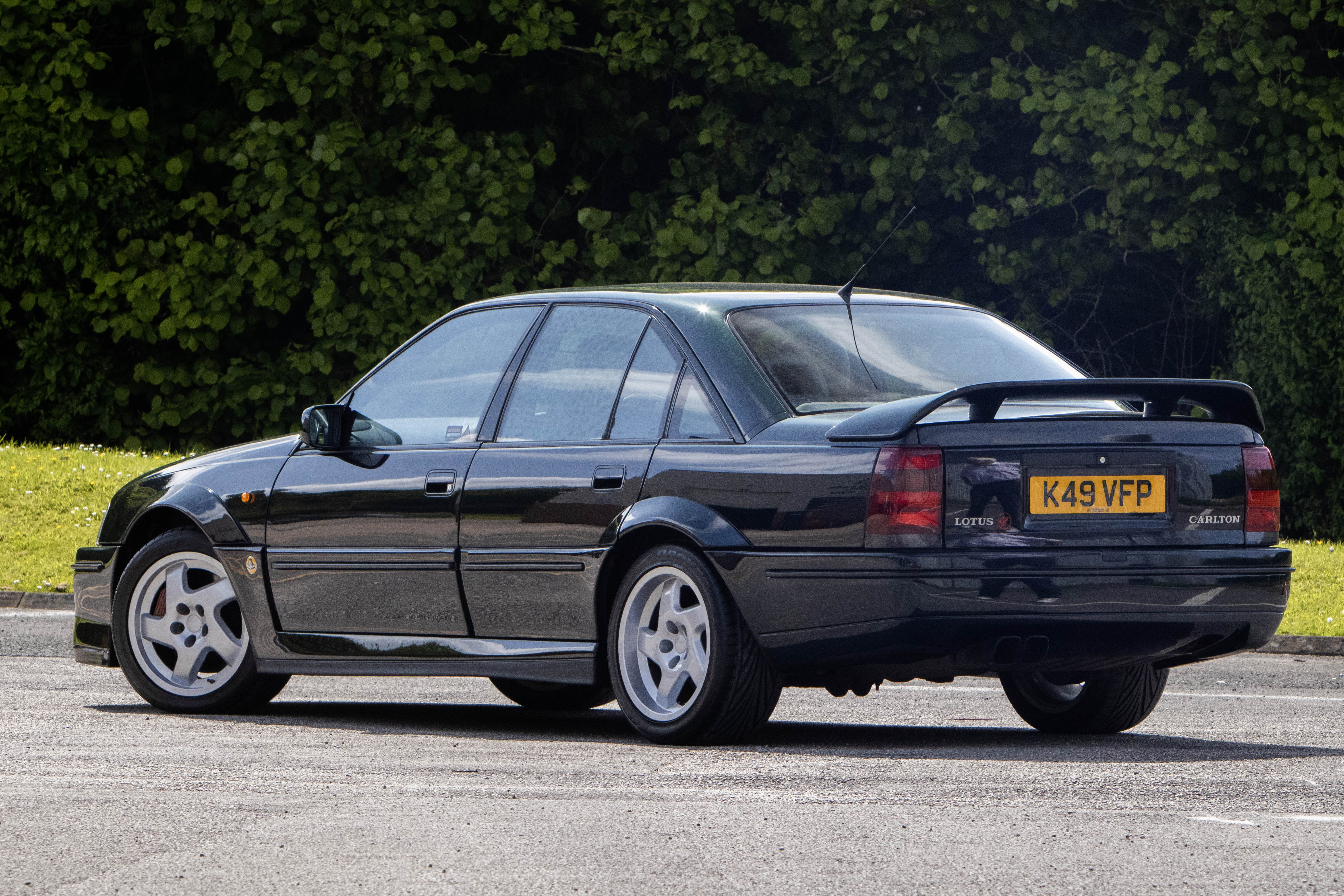 Lot 61 - 1993 Vauxhall Lotus Carlton