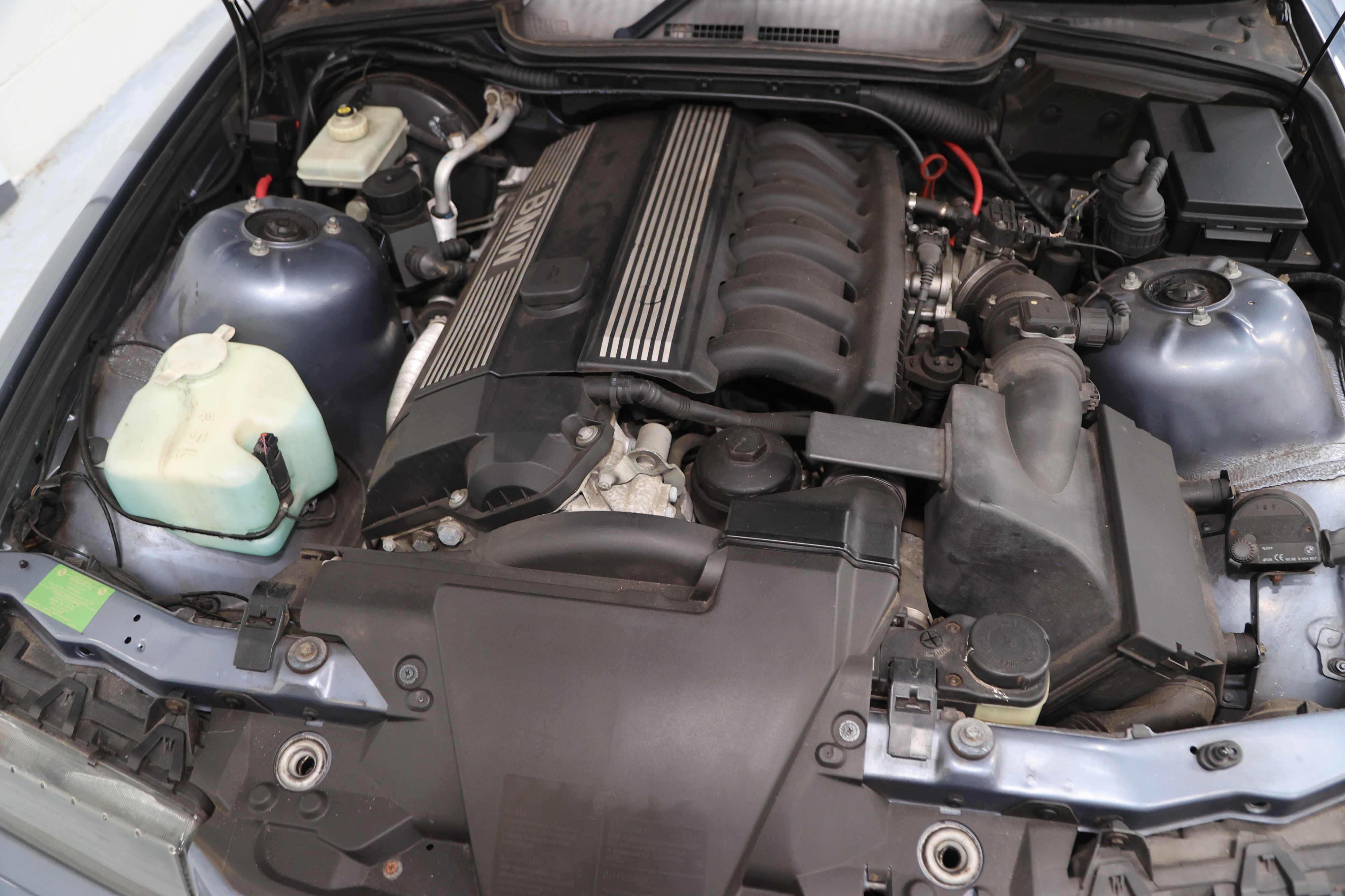 Lot 44 1999 BMW 323i Convertible