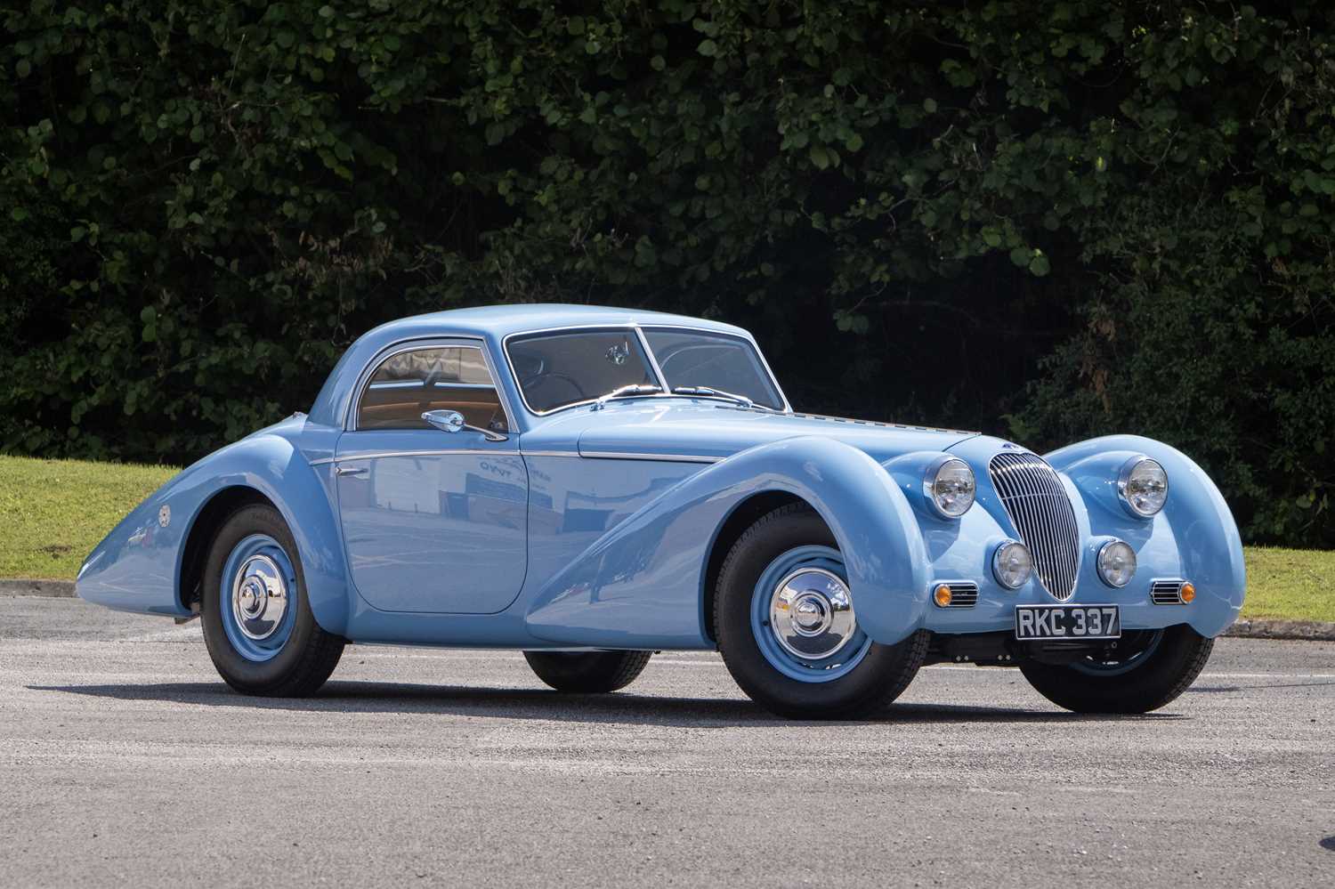 Lot 46 - 1954 Riley Royale Coupe