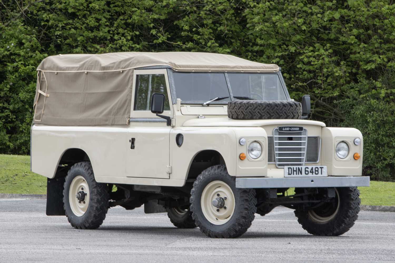 Lot 80 - 1978 Land Rover 109 Series III