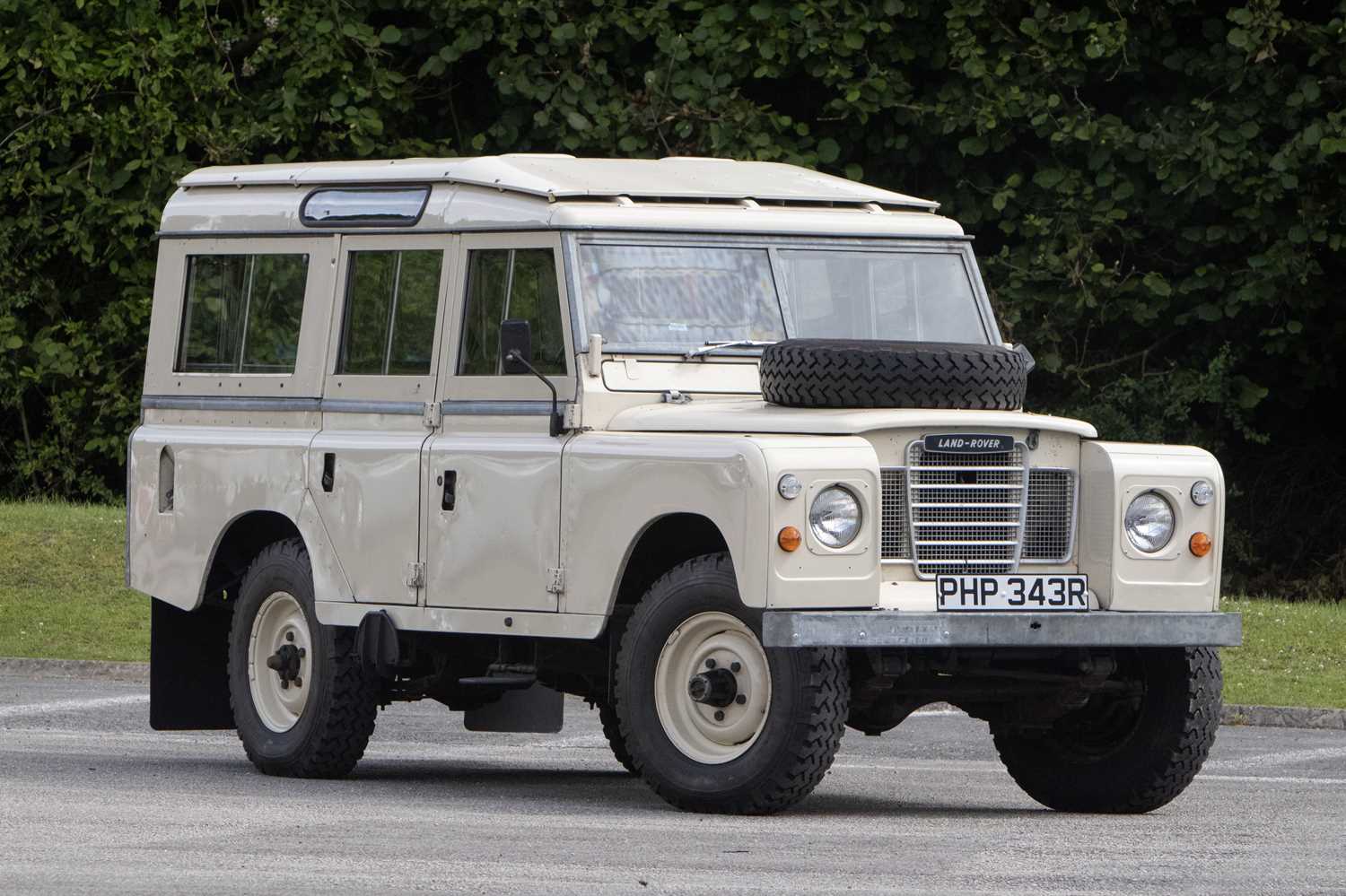 Lot 54 - 1976 Land Rover 109 Series III