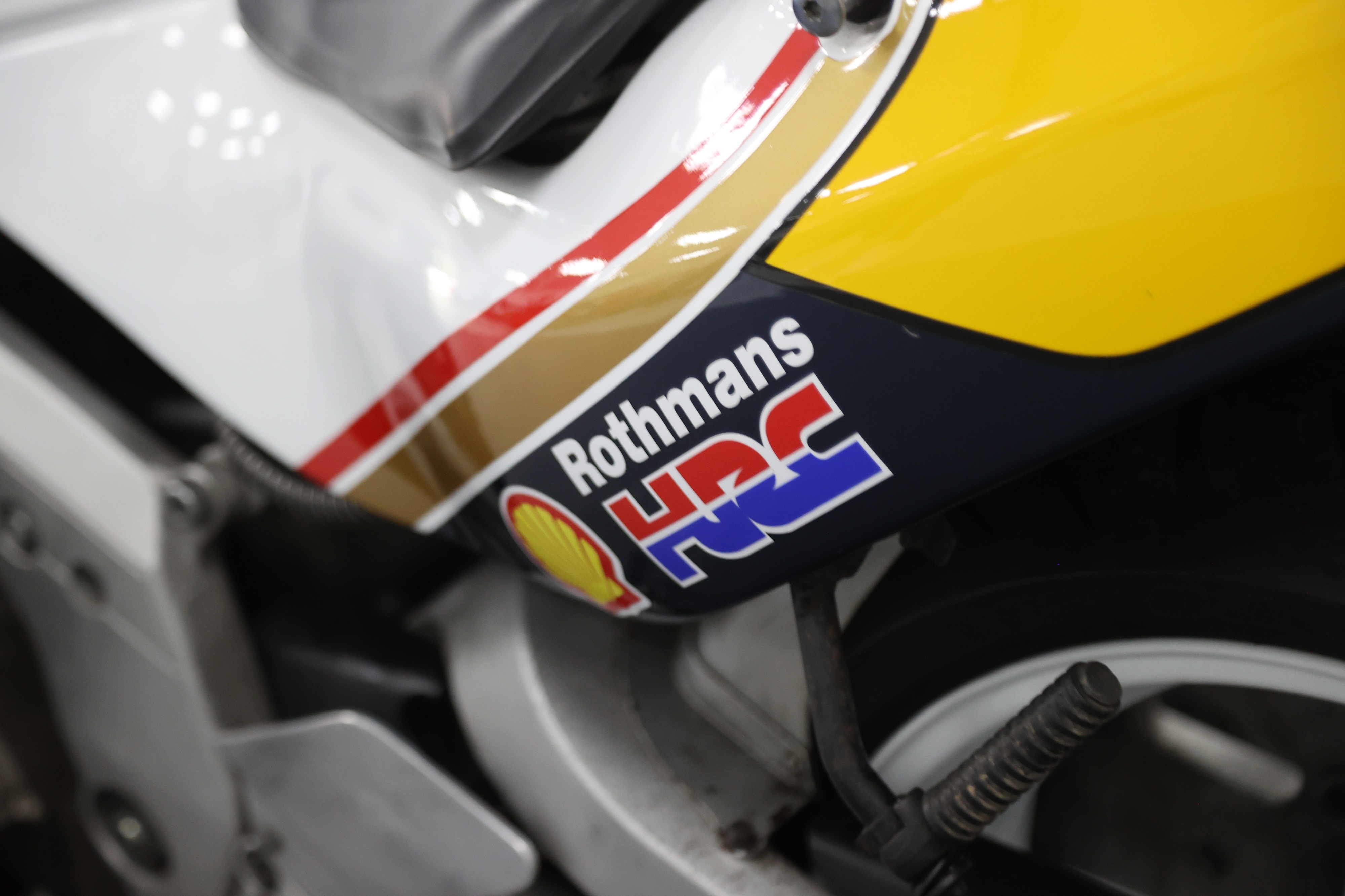 Cbr400rr Rothmans Lot 3 - 1988 Honda CBR400RR