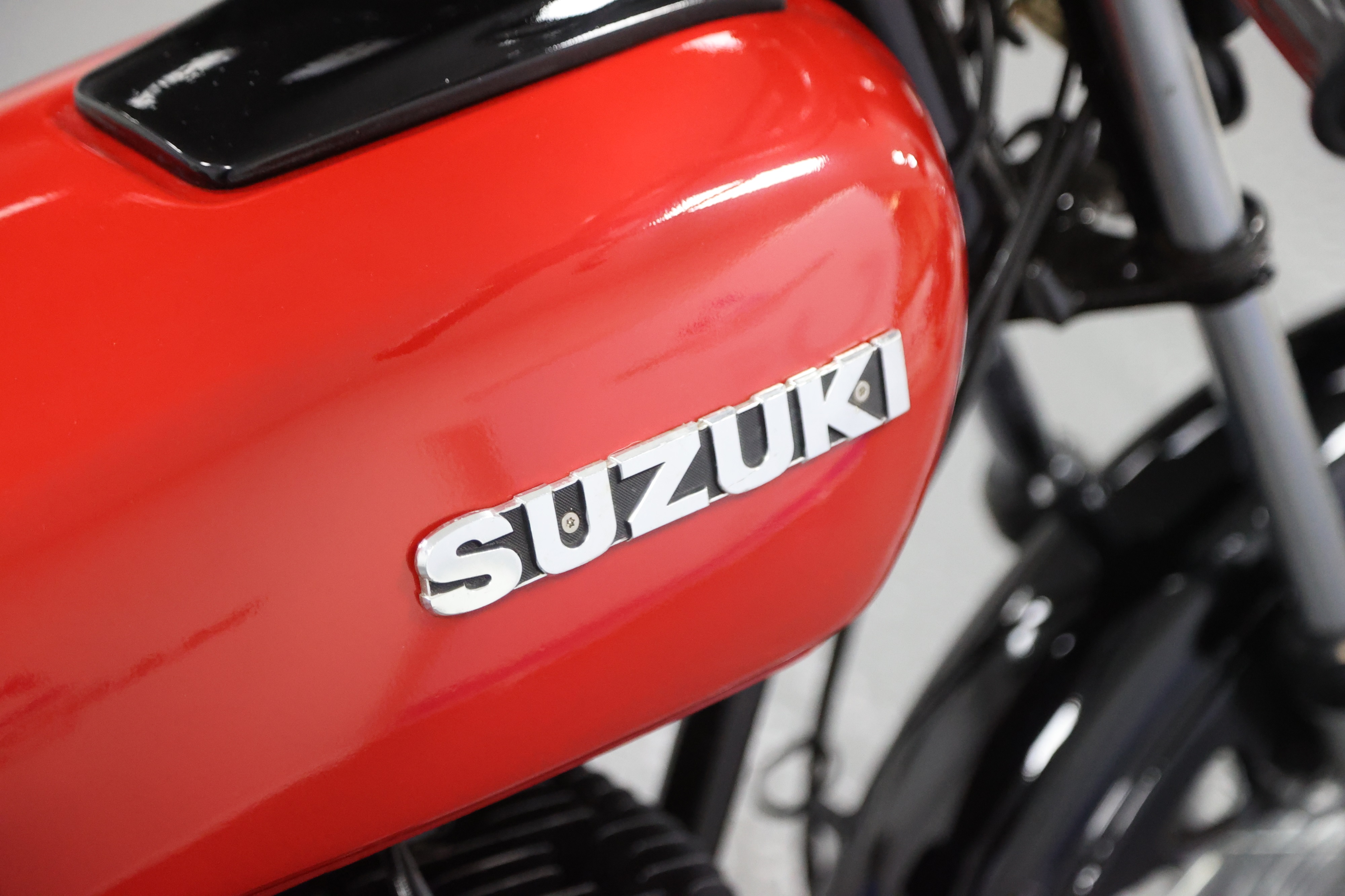 Lot 13 - 1985 Suzuki GP100