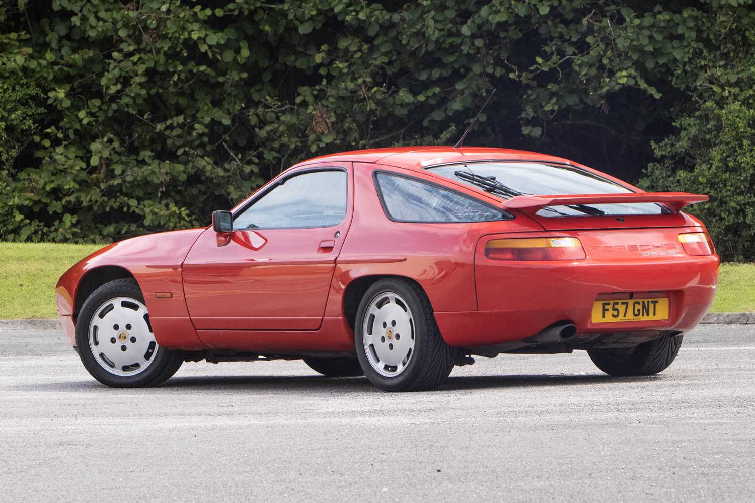 Lot 79 - 1989 Porsche 928 S4