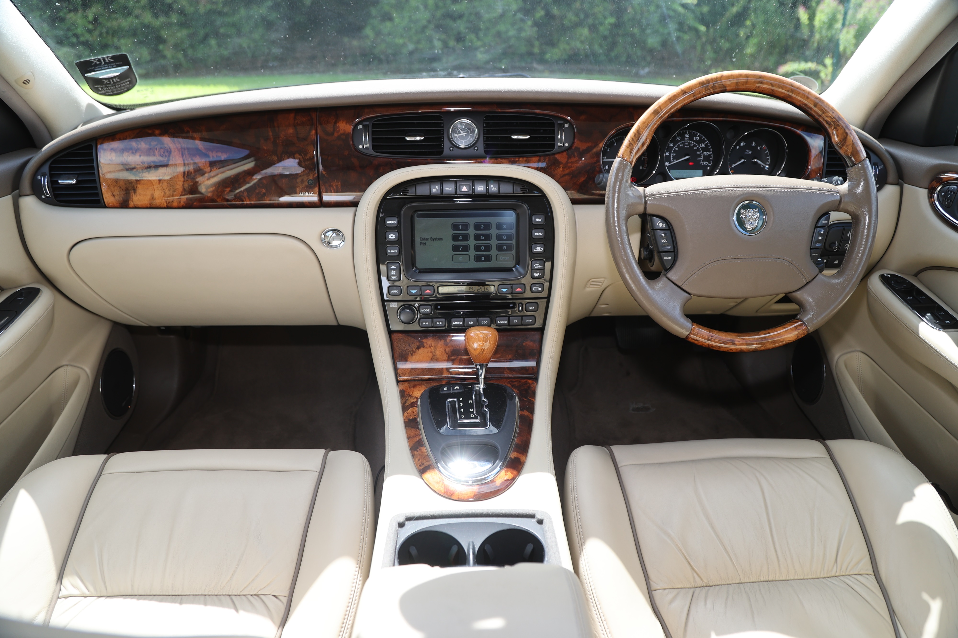 lot-101-2005-jaguar-xj6-sovereign