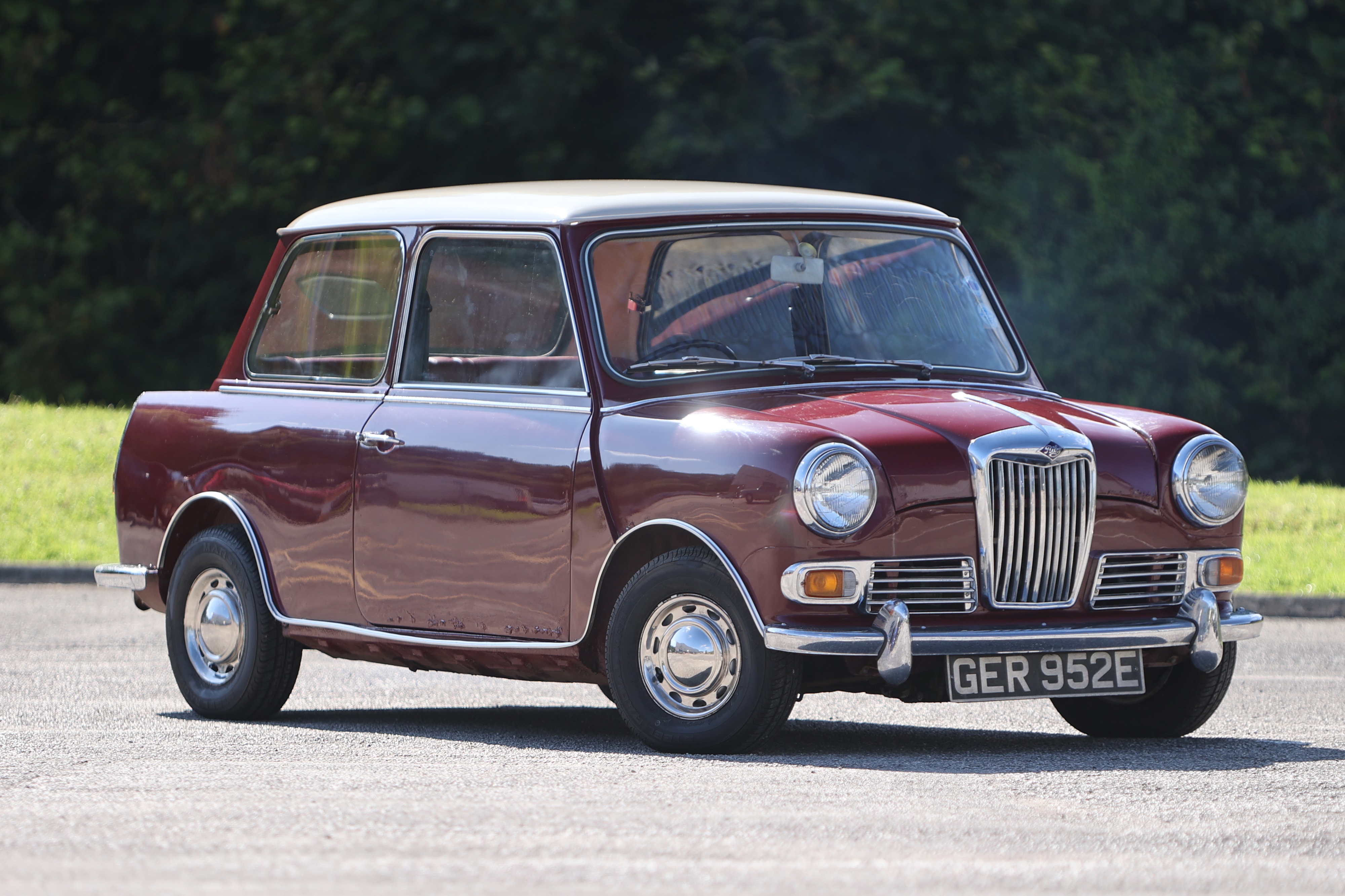 Lot 146 - 1967 Riley Elf MK III