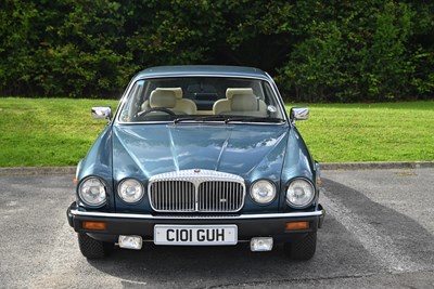 Lot 191 - 1986 Daimler Sovereign 4.2 Vanden Plas