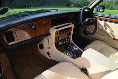 Lot 191 - 1986 Daimler Sovereign 4.2 Vanden Plas