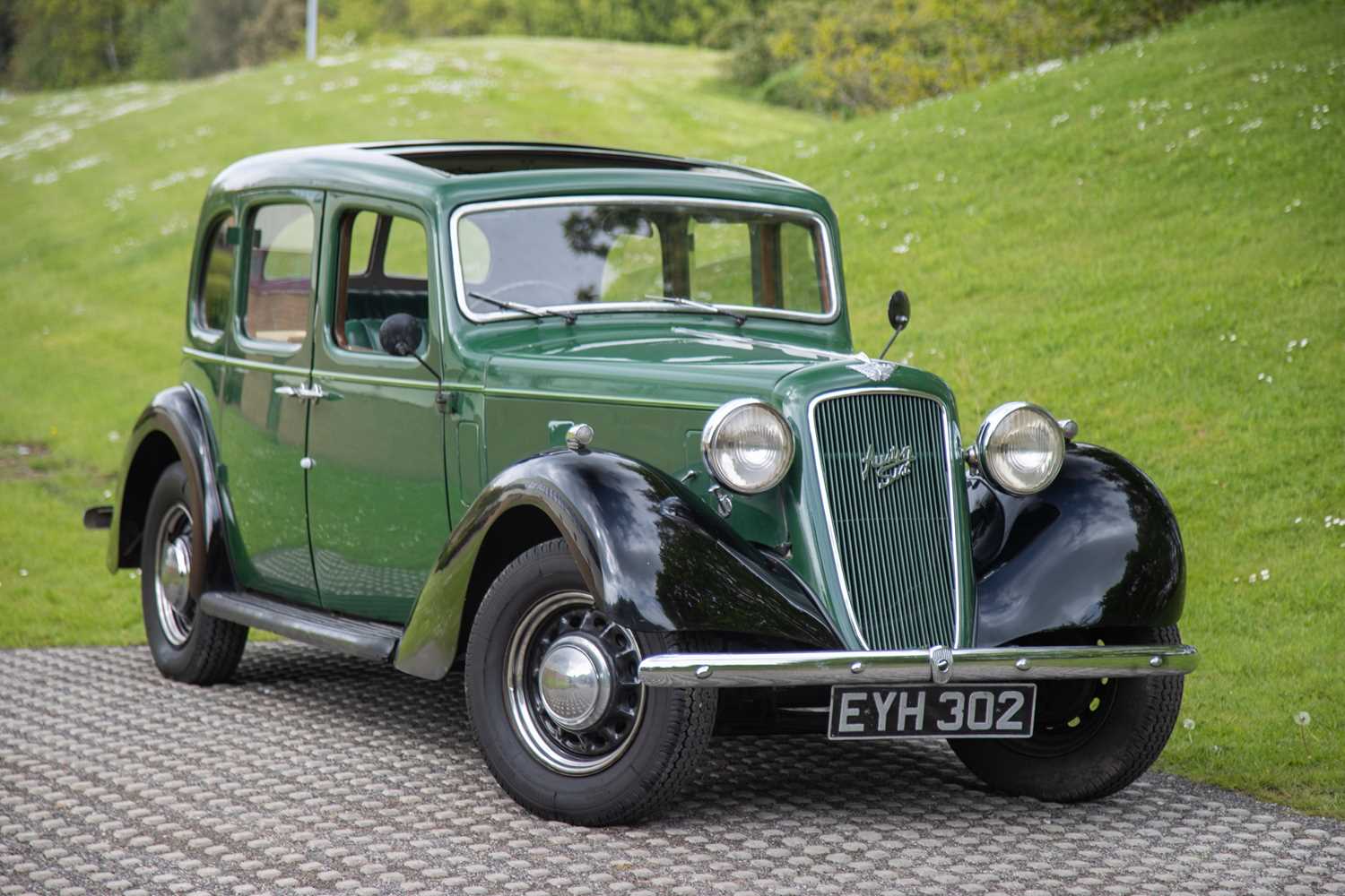 Lot 4 - 1938 Austin 14/6 Goodwood Saloon