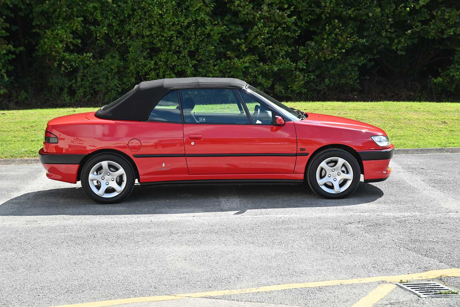 Lot 186 - 2000 Peugeot 306 Cabriolet