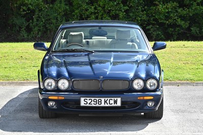 Lot 185 - 1998 Jaguar XJR 4.0 V8