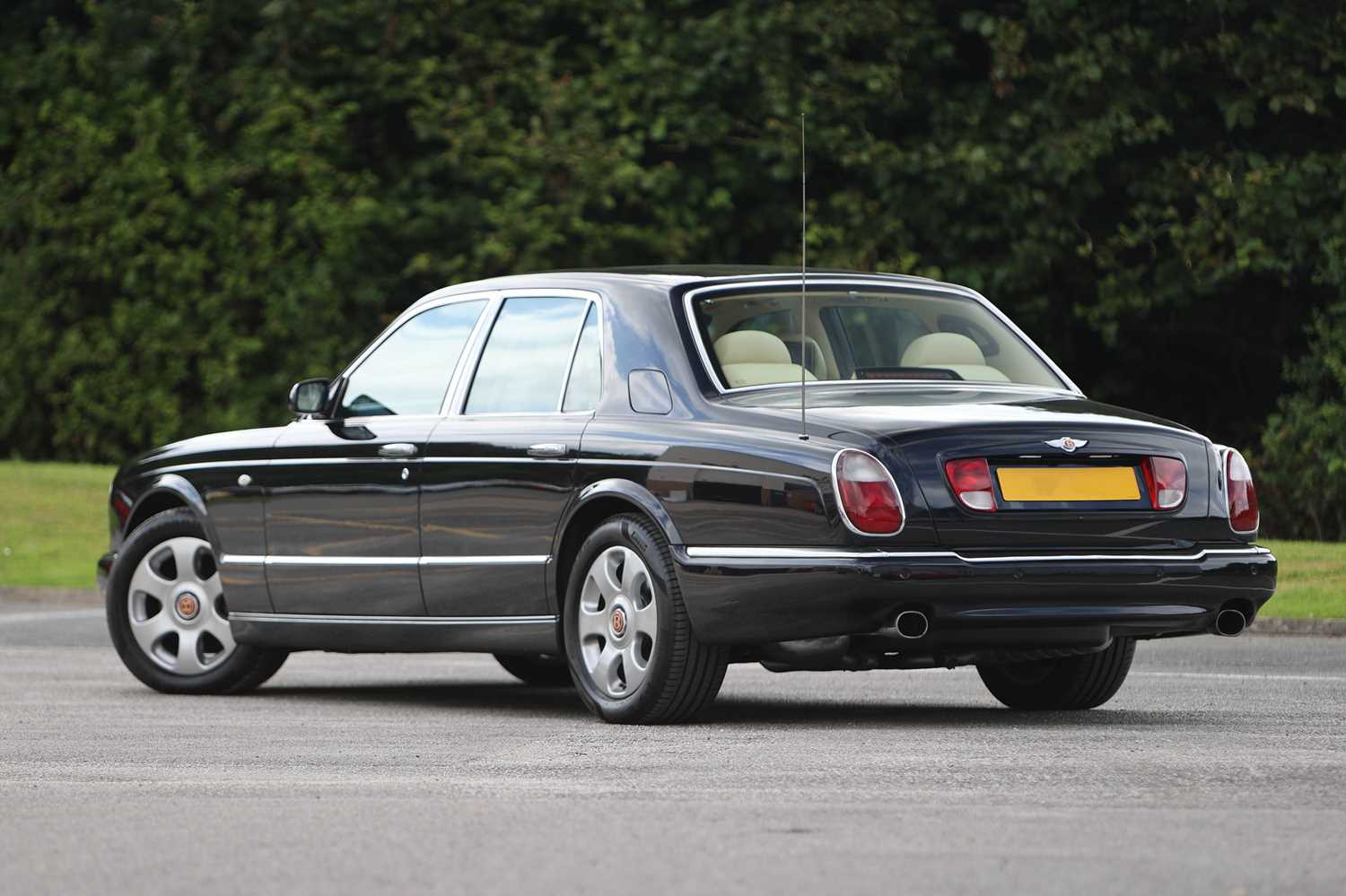 Lot 126 - 2001 Bentley Arnage Red Label