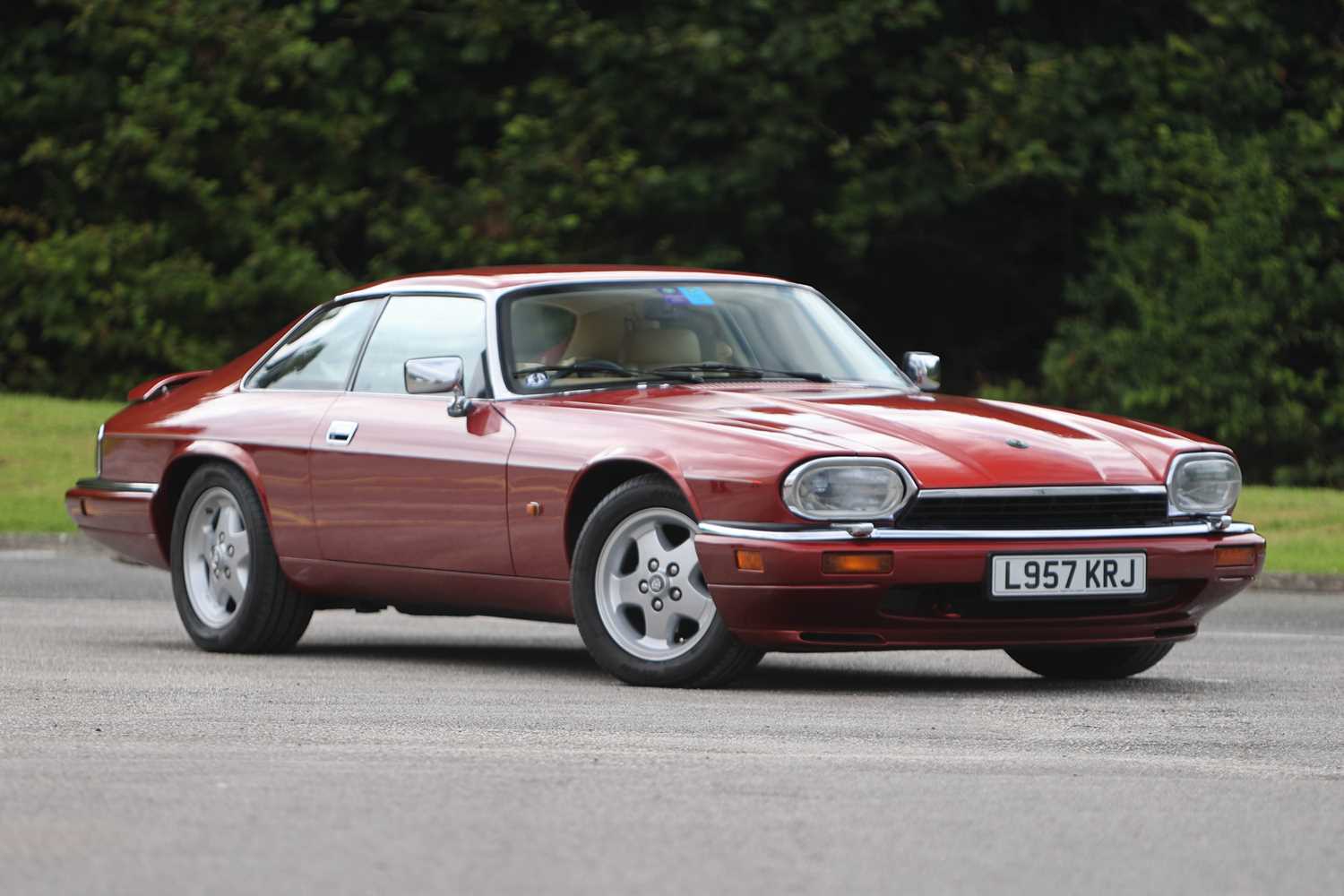 Lot 111 - 1993 Jaguar XJS 4.0