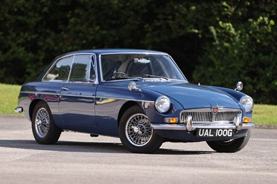 Lot 176 - 1969 MG B GT