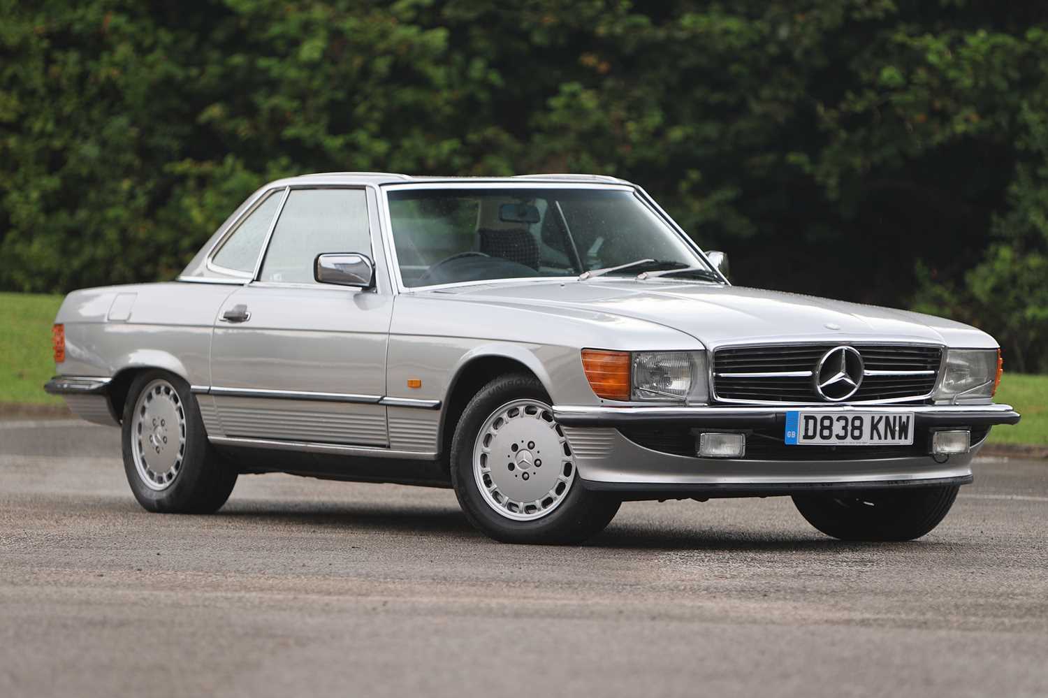 Lot 134 - 1987 Mercedes-Benz 420 SL