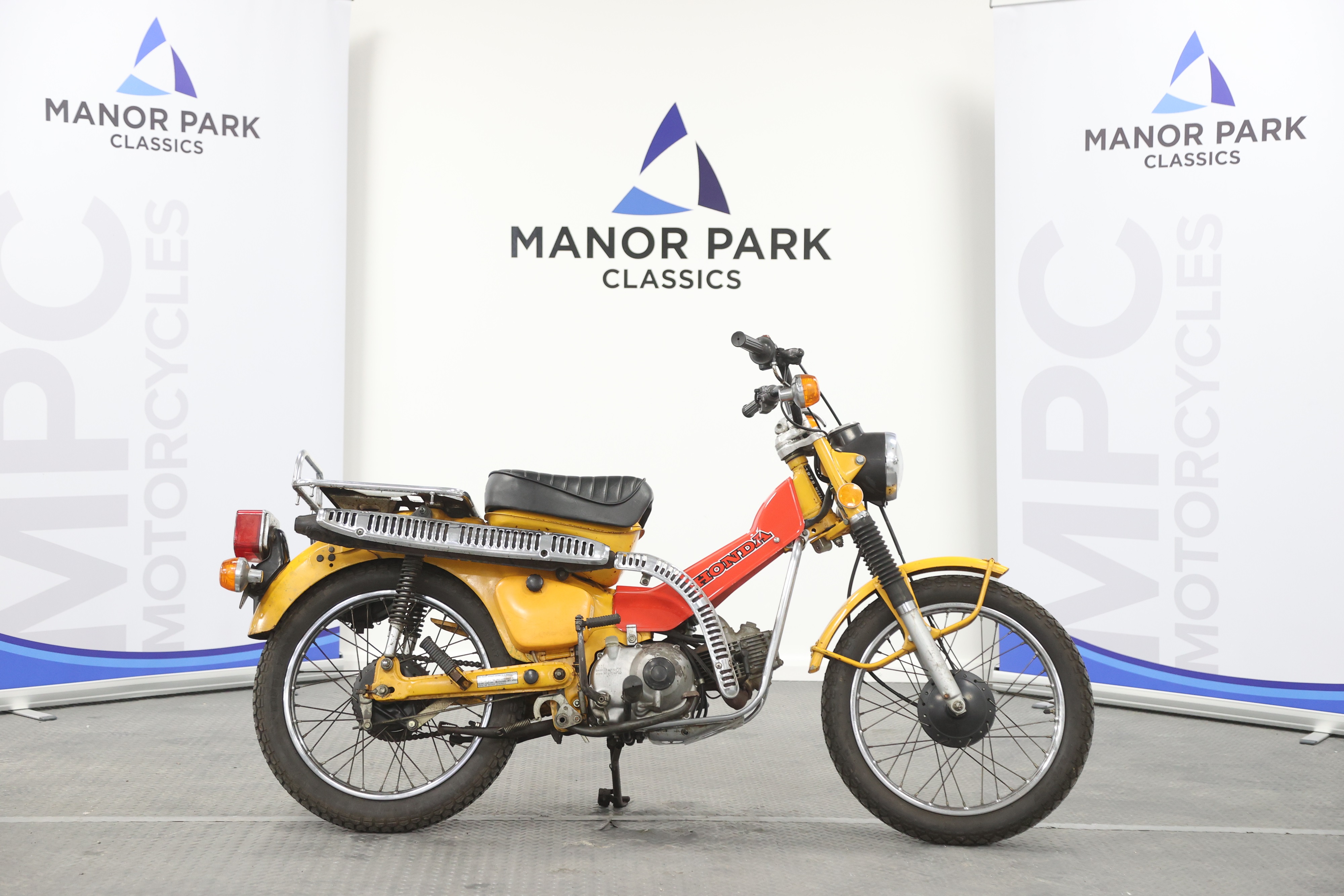 Lot 10 1978 Honda CT90