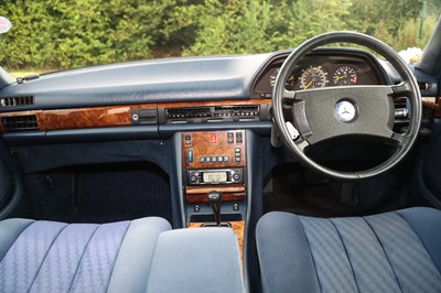 Lot 210 - 1990 Mercedes-Benz 300 SE
