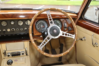 Lot 120 - 1968 Jaguar 240
